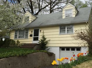 272 Grove St, Montclair, NJ 07042