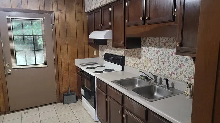 2 bed, 1.0 bath, 790 sqft, $1,000 — Photo 4