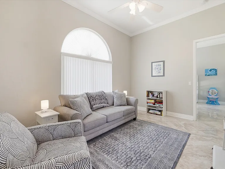 2371 Coral Point Dr — Photo 43