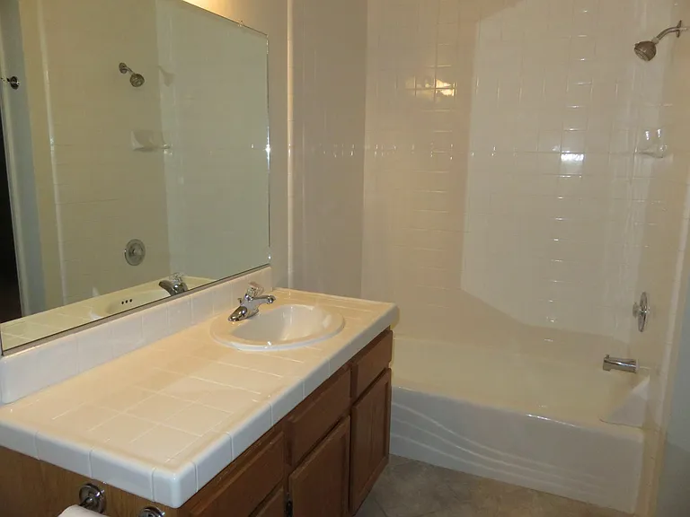 1339 Kimmerling Rd #B — Photo 7