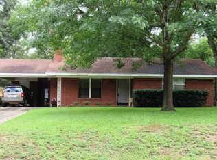 304 S Alley St, Jefferson, TX 75657