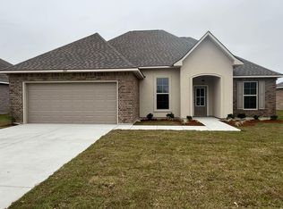 303 Sucrose Dr, Thibodaux, LA 70301