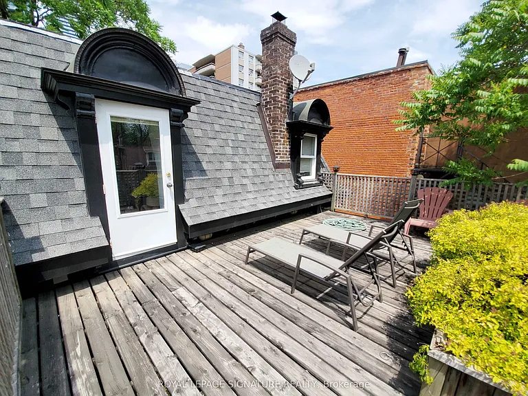 47 Gloucester St #UPPER — Photo 23