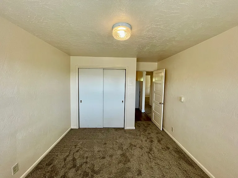723 NW 5th St — Photo 16