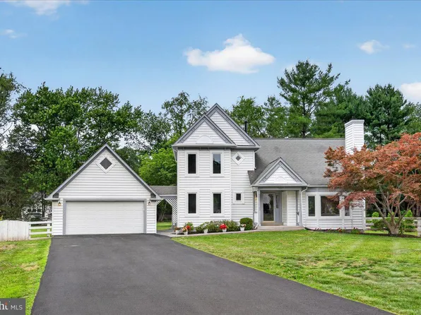 11057 Bishopsgate Ct, Reston, VA 20194