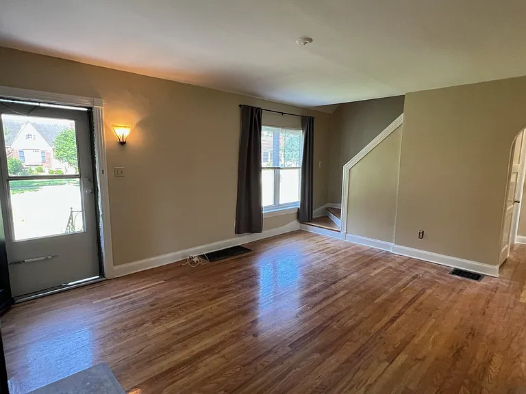 3023 Seneca Blvd — Photo 4