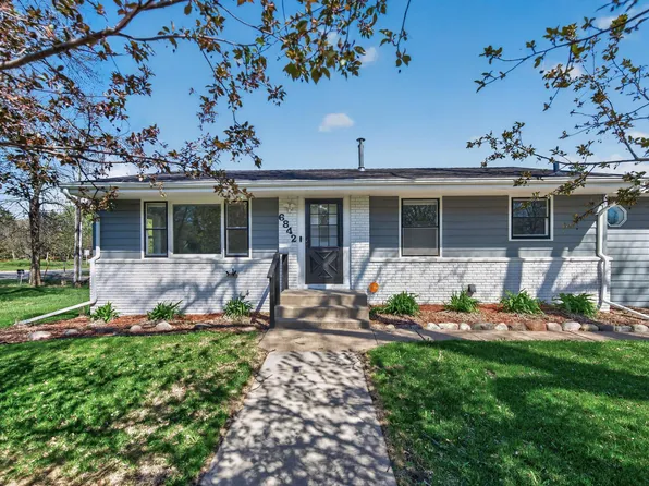 6842 Drew Ave N, Brooklyn Center, MN 55429