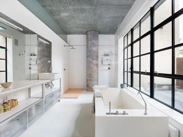 495 West Street image 1 of 8