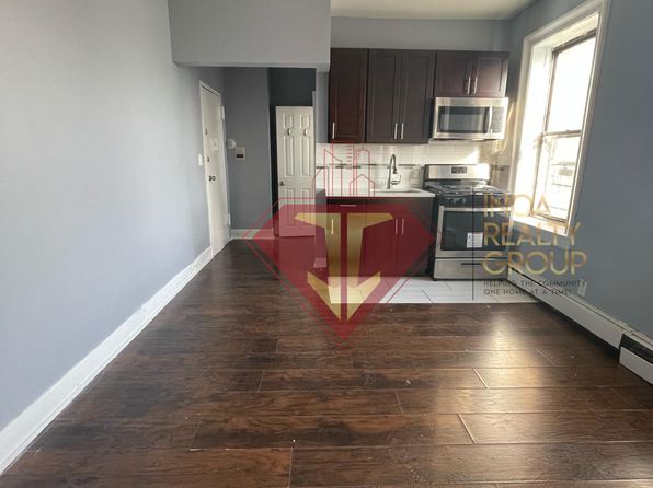 149 Zabriskie St #44R