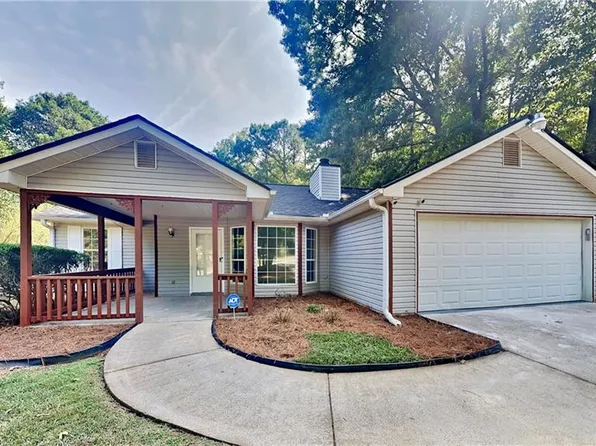 485 E Country Woods Dr, Covington, GA 30016