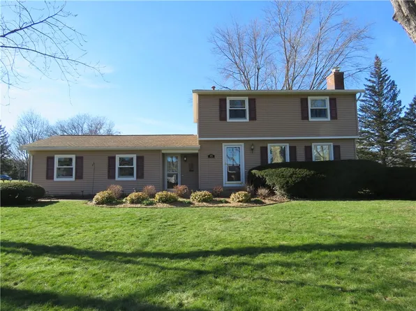 45 Short Hills Dr, Hilton, NY 14468