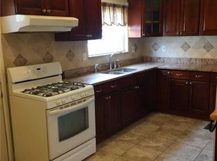 23945 148th Rd, Rosedale, NY 11422