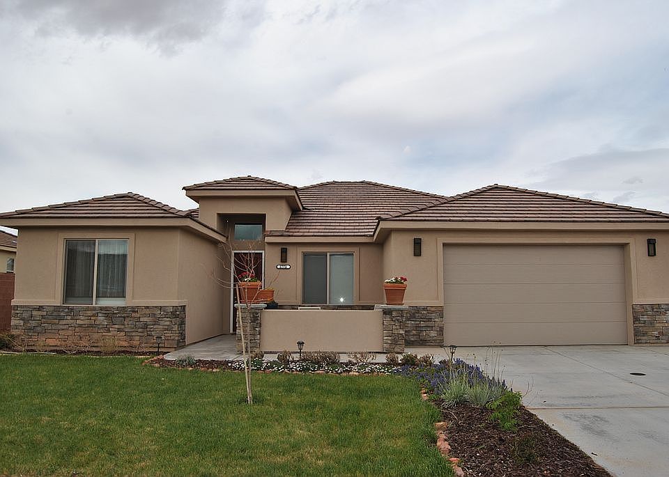 3 Bedroom 4th-den/office. 