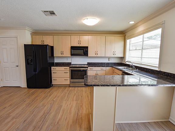 4th image of 337 Bertolino Dr