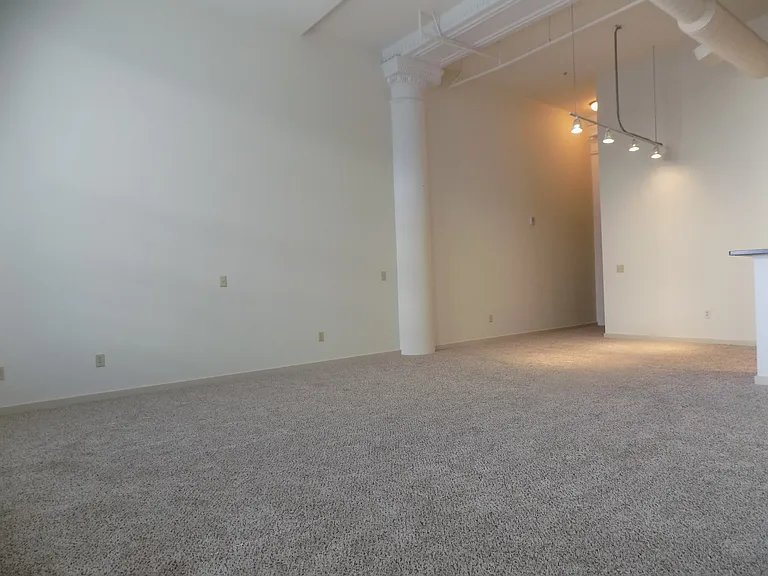 The Brandeis Apartments — Photo 57