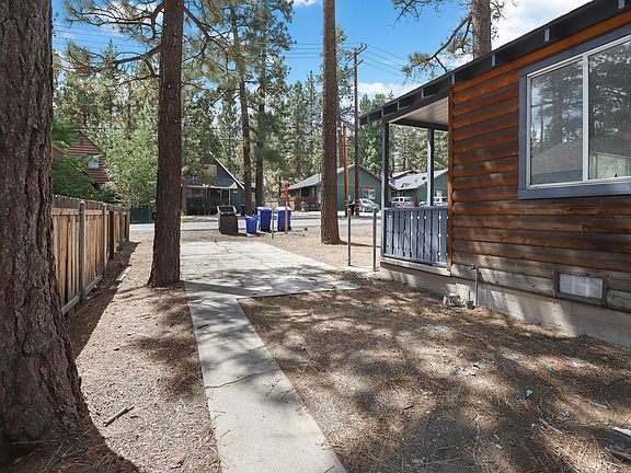 3rd image of 315 E Big Bear Blvd Unit B