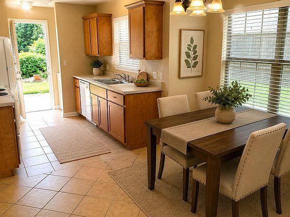 4th image of 112 Sendero Dr