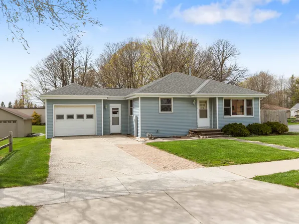 611 Church Ave, Casco, WI 54205