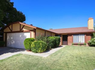 1145 Landsford St, Lancaster, CA 93535