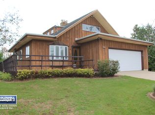 4023 Riverview Dr, Two Rivers, WI 54241