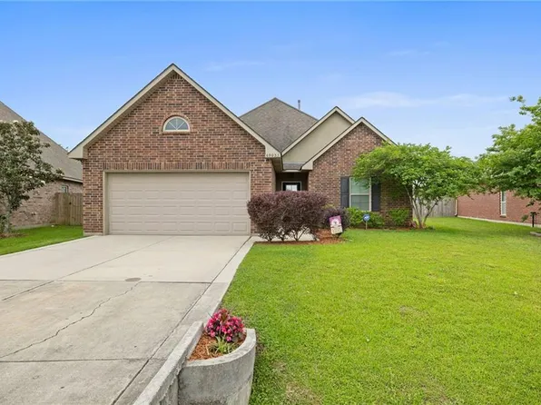 69033 Taverny Ct, Madisonville, LA 70447