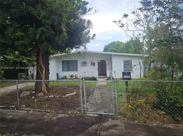 11345 SW 44th St, Miami, FL 33165