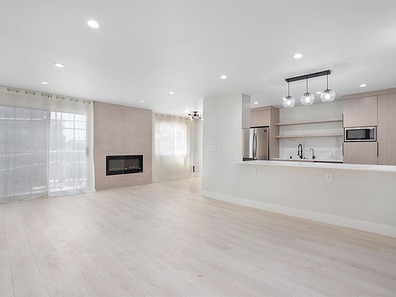5th image of 3380 Vinton Ave APT 107