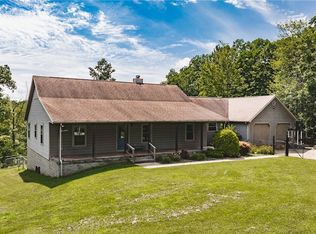 200 Breezy Acres Ln, Walker, WV 26180