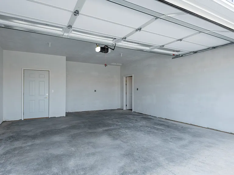 2420-2460 S Ridge Rd — Photo 16