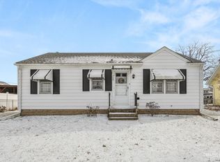 268 S Adams St, Oswego, IL