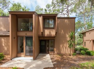 3 Greenbriar Ct, Palm Coast, FL 32137