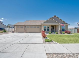 1337 Belmont Blvd, West Richland, WA 99353
