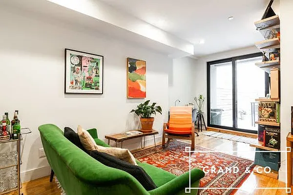 Rented by Grand & Co. | media 24