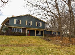 W3490 Oakwood DRIVE, Lake Geneva, WI