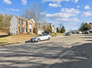 2958 Myrtlewood Dr #4, Dumfries, VA 22026