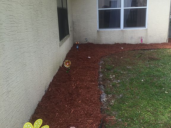 2nd image of 100 Westfield Ln
