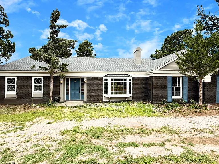 5330 Miranda Rd — Photo 3