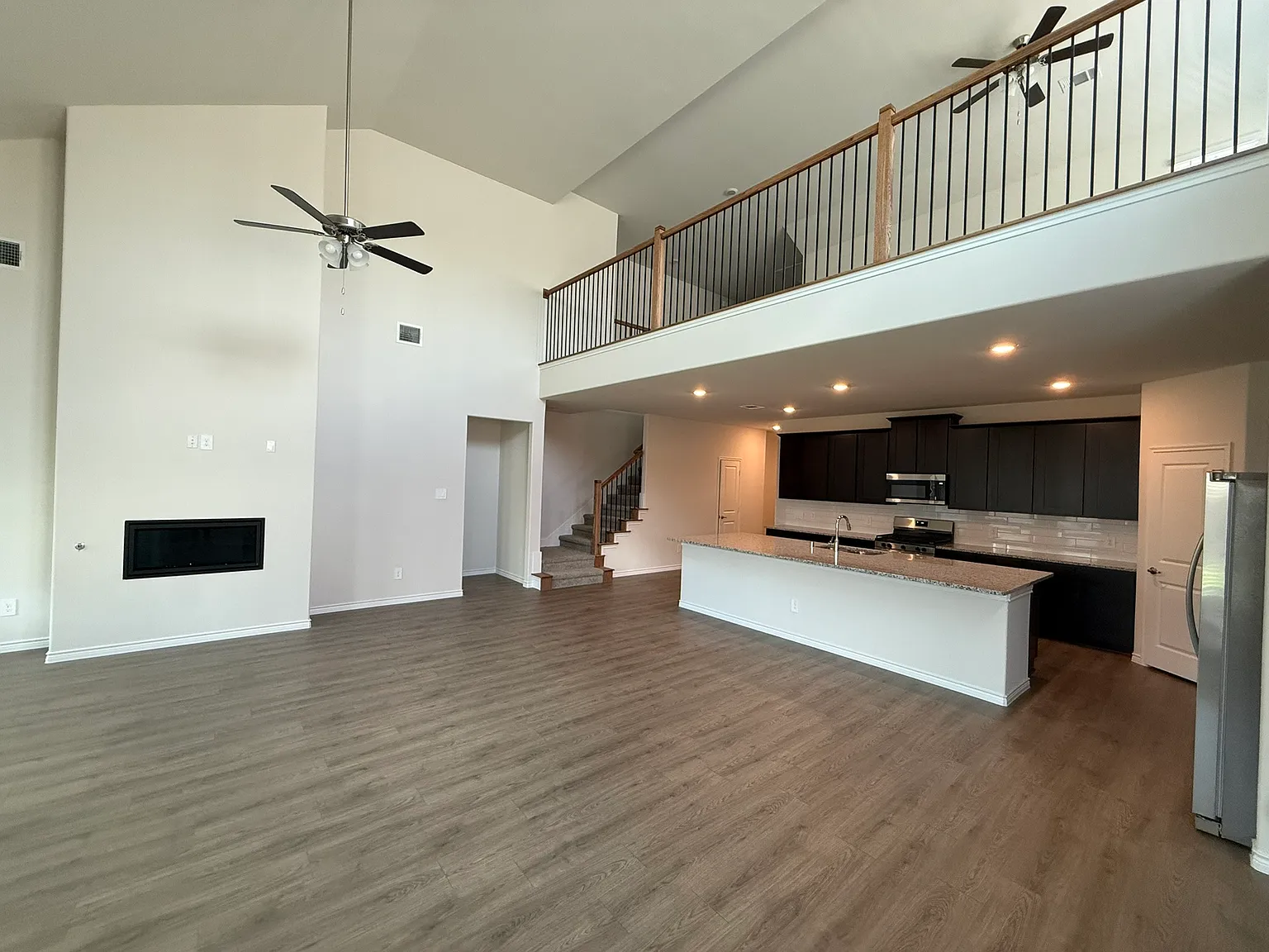 4 bed, 2970 sqft, $2,795 — Photo 4