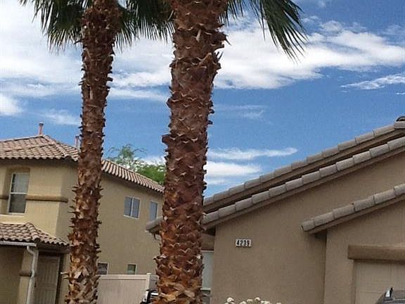 2nd image of 4239 Apple Oak Ct