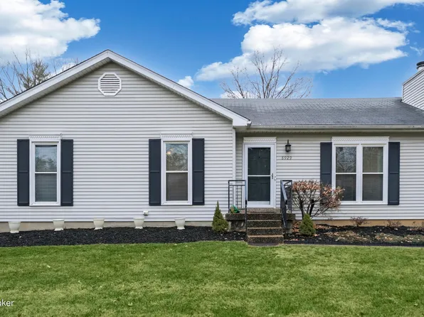 8929 Ash Ave, Pewee Valley, KY 40056