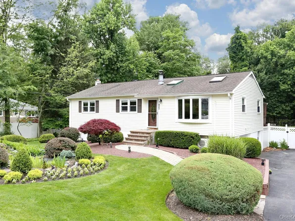 422 Kings Highway, Valley Cottage, NY 10989