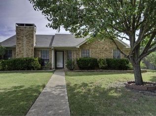 1802 Sage Dr, Garland, TX 75040