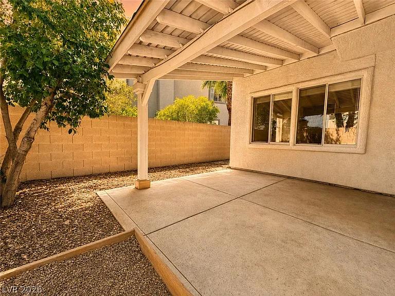 1436 Country Hollow Dr — Photo 25