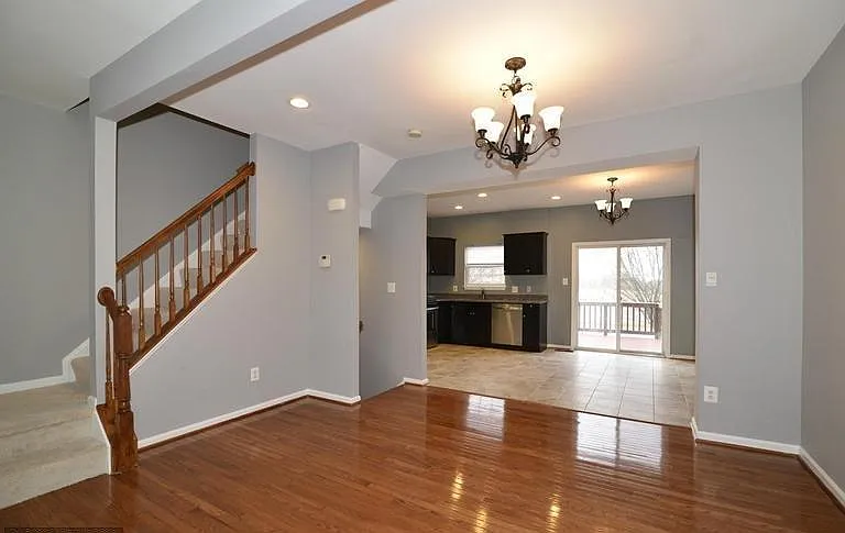 20237 Brookview Sq