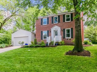 2230 Ferncliff Ln, Saint Louis, MO 63122