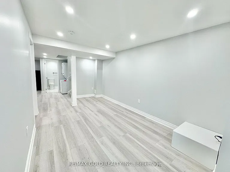 555 Settlers Rd W #BASEMENT — Photo 8