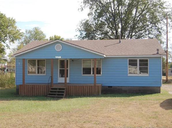 1403 W Division St, Henryetta, OK 74437