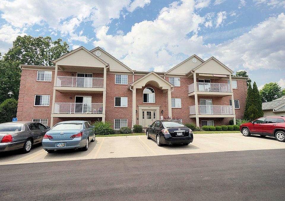 1st image of 3181 Preserve Ln Unit 7