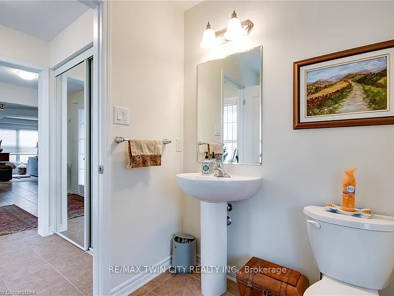 18 Blue Oak St — Photo 8