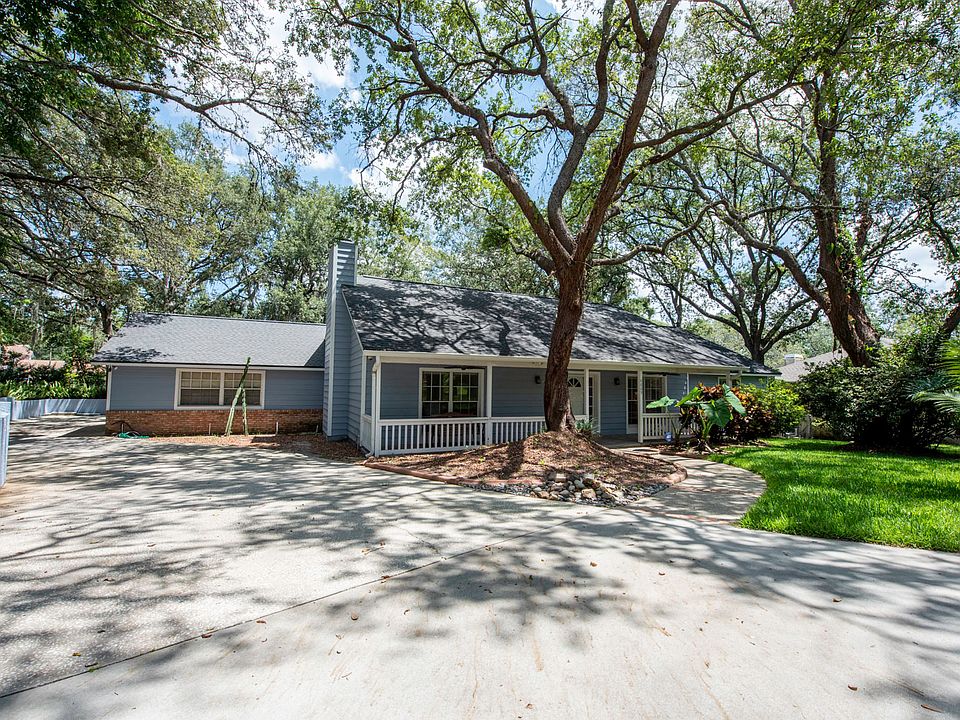 1st image of 4809 Rolling Oak Dr